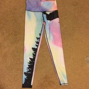 Teeki yoga pants size medium